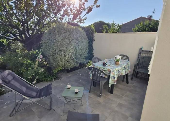 Georges De Didonne - Petite Maison Avec Son Petit Coin De Paradis Exterieur *